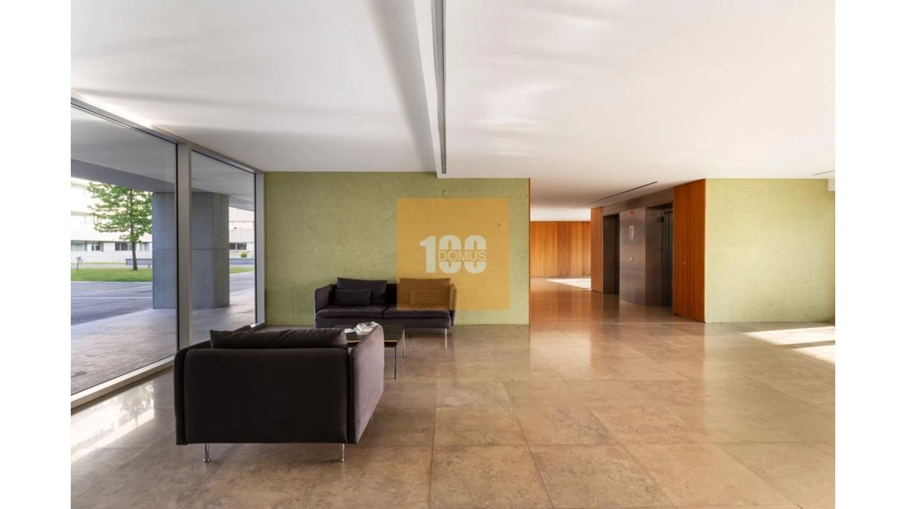 Apartamento T3 para Venda em Lordelo do Ouro e Massarelos Foto 27