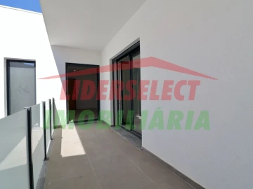 Apartamento T2 para Venda em Santa Maria, São Pedro e Matacães