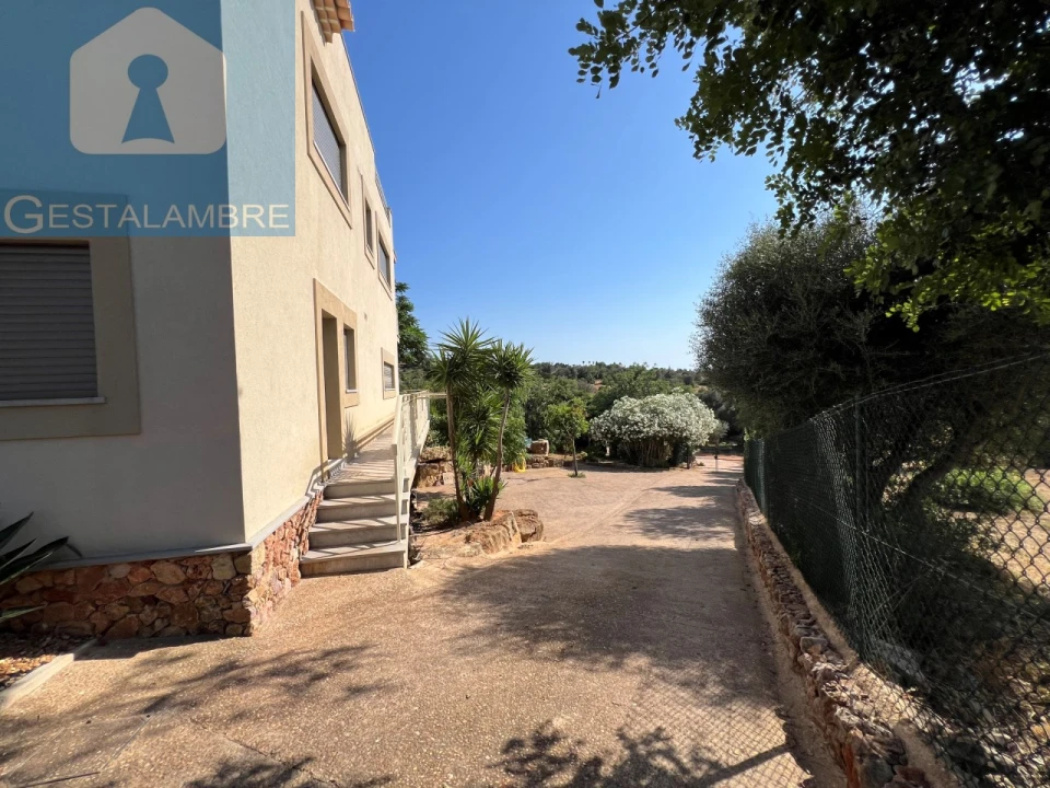 Moradia T5 para Venda em Albufeira e Olhos de Água Foto 13