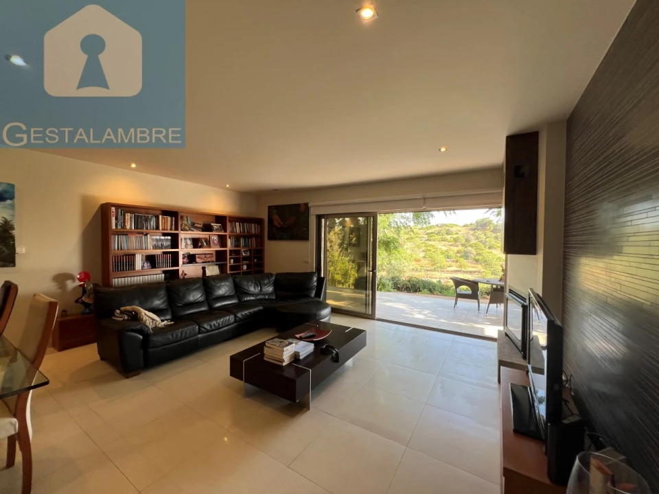 Moradia T5 para Venda em Albufeira e Olhos de Água Foto 21