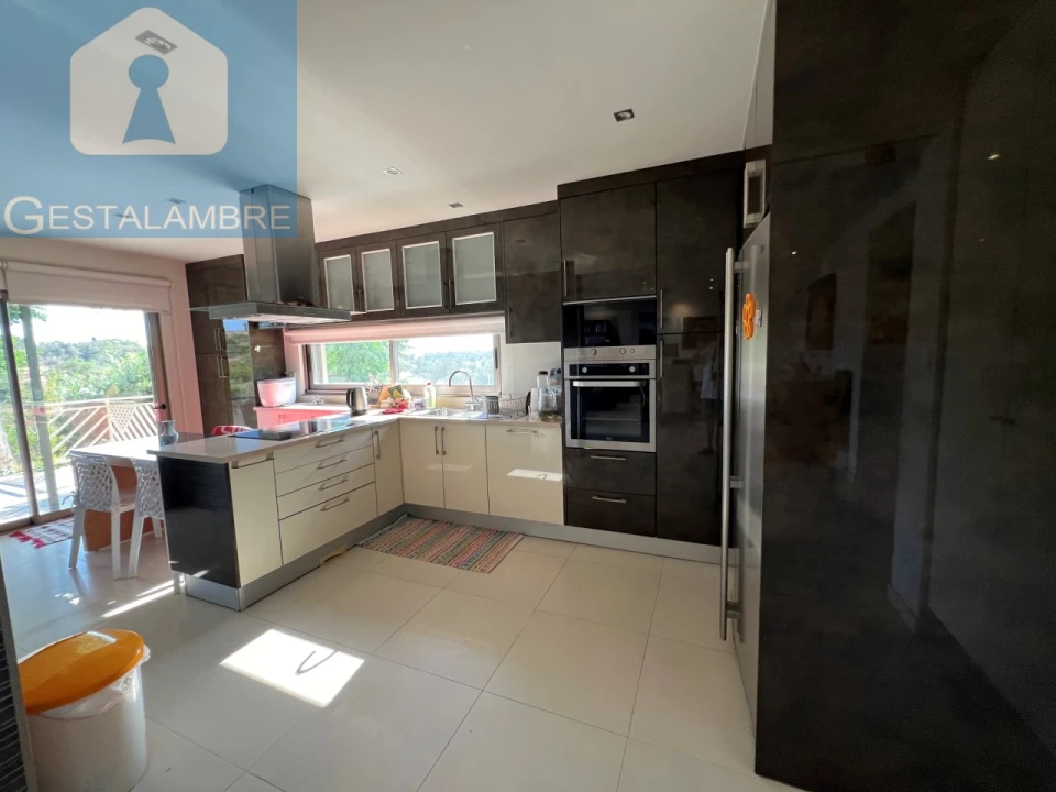 Moradia T5 para Venda em Albufeira e Olhos de Água Foto 26