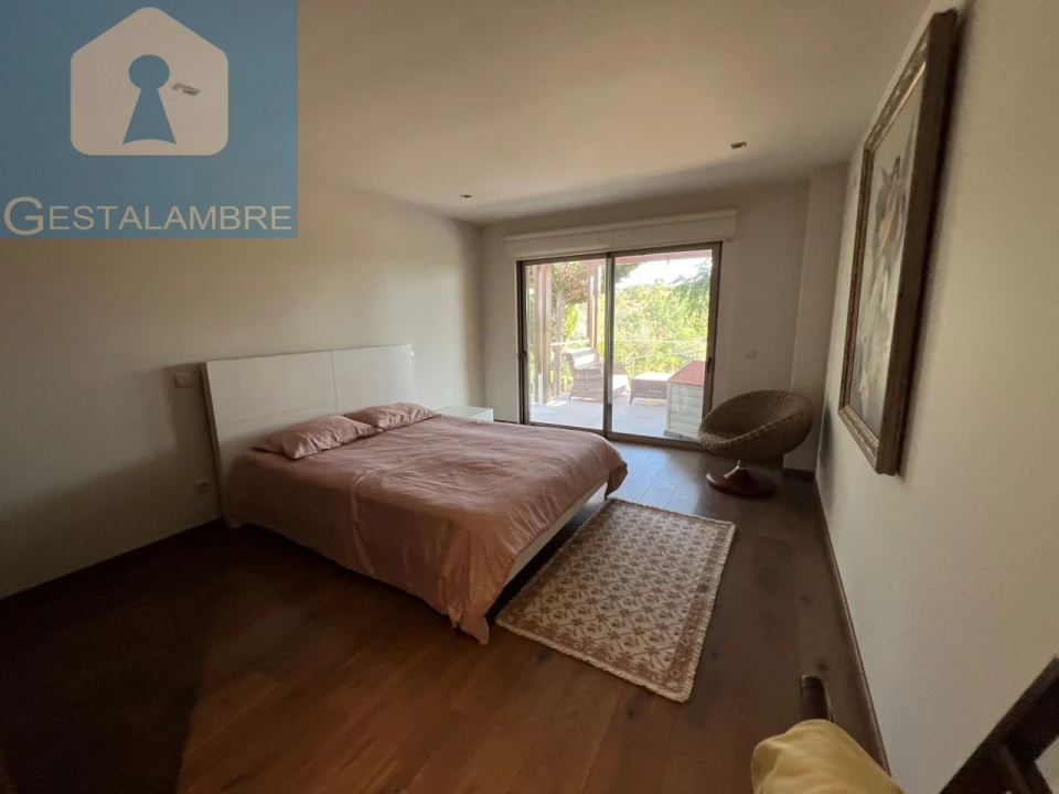 Moradia T5 para Venda em Albufeira e Olhos de Água Foto 4