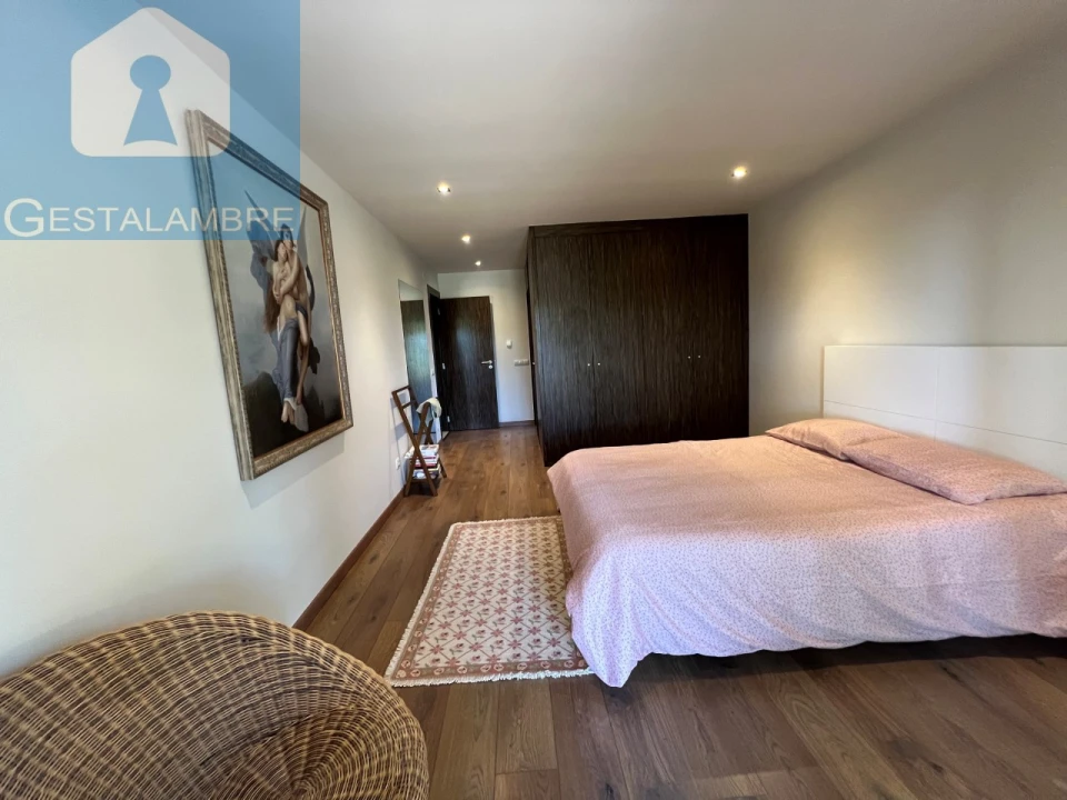 Moradia T5 para Venda em Albufeira e Olhos de Água Foto 31