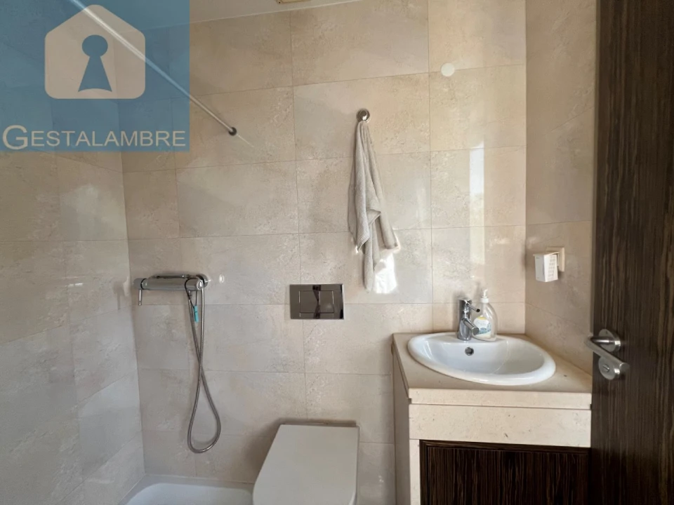 Moradia T5 para Venda em Albufeira e Olhos de Água Foto 43