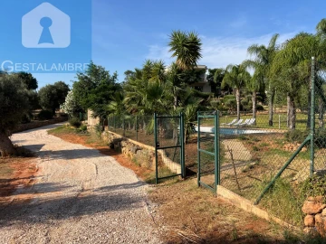 Moradia T5 para Venda em Albufeira e Olhos de Água