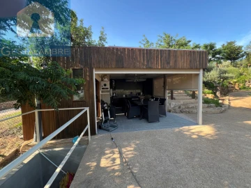 Moradia T5 para Venda em Albufeira e Olhos de Água