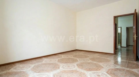 Moradia T2 para Venda em Penafiel