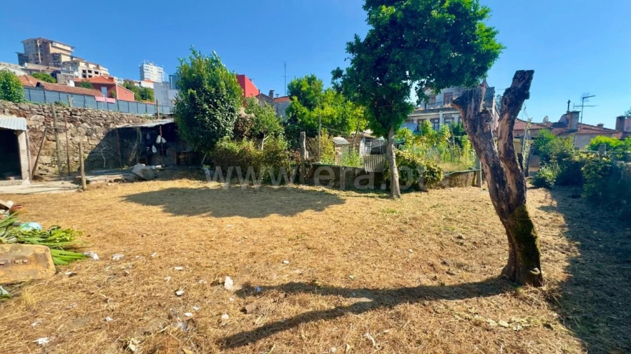 Moradia T2 para Venda em Penafiel Foto 18