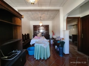Moradia T1 para Venda em Ponte de Sor, Tramaga e Vale de Açor