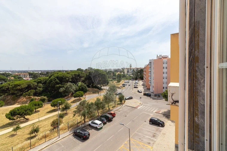 Apartamento T2 para Venda em Seixal, Arrentela e Aldeia de Paio Pires Foto 10