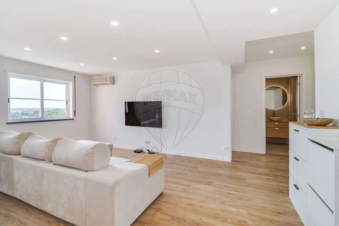 Apartamento T2 para Venda em Seixal, Arrentela e Aldeia de Paio Pires Foto 16