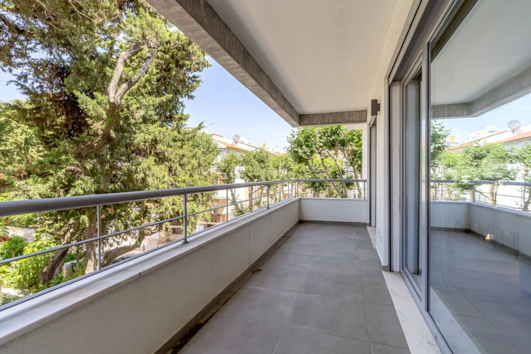 Apartamento T3 para Venda em Carcavelos e Parede Foto 3