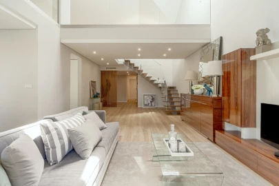 Apartamento T3 para Venda em Carcavelos e Parede
