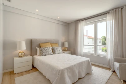 Apartamento T3 para Venda em Carcavelos e Parede