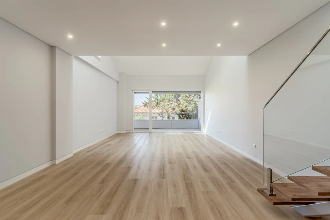 Apartamento T3 para Venda em Carcavelos e Parede Foto 1