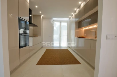 Moradia T3 para Venda em Quarteira