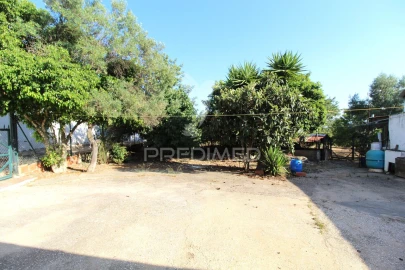 Moradia T0 para Venda em Moncarapacho e Fuseta