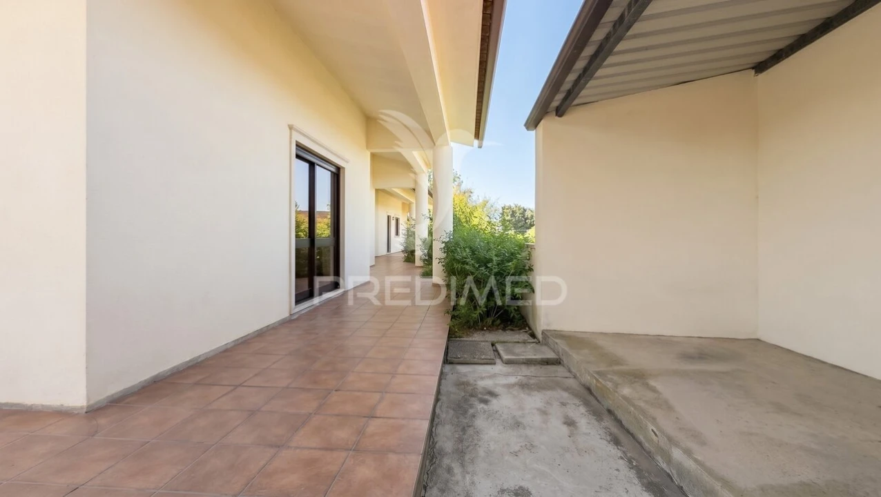 Moradia T5 para Venda em Meirinhas Foto 32