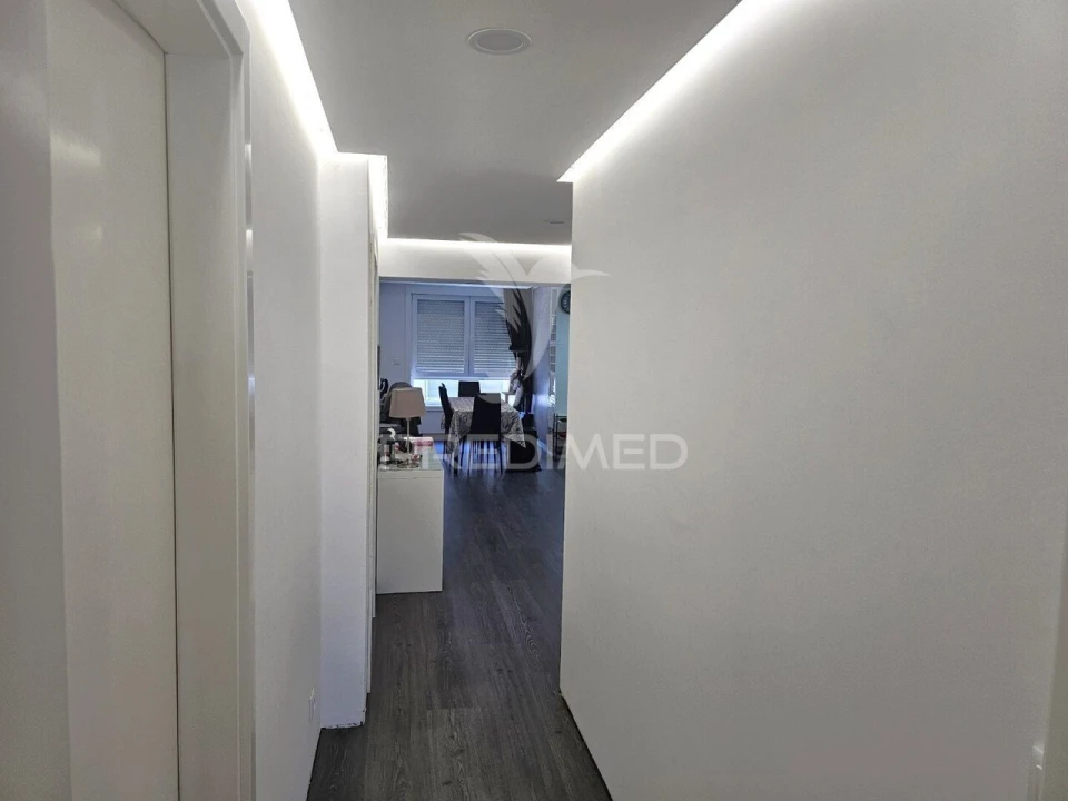 Apartamento T2 para Venda em Paranhos Foto 6