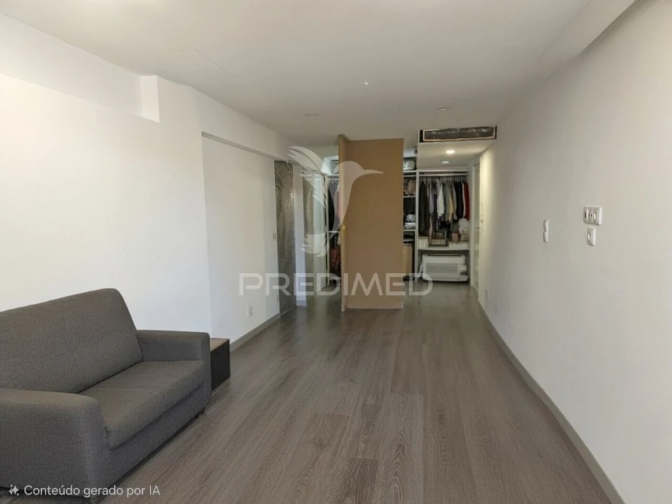 Apartamento T2 para Venda em Paranhos Foto 5