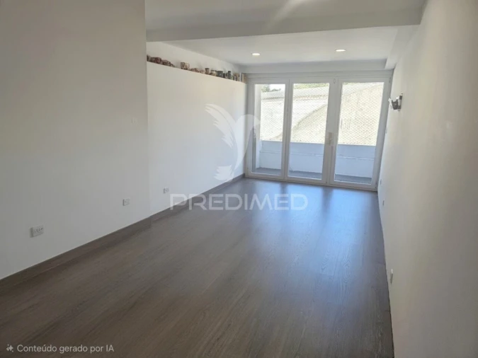 Apartamento T2 para Venda em Paranhos Foto 7