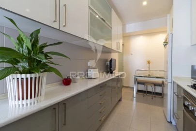 Apartamento T3 para Venda em Almada, Cova da Piedade, Pragal e Cacilhas