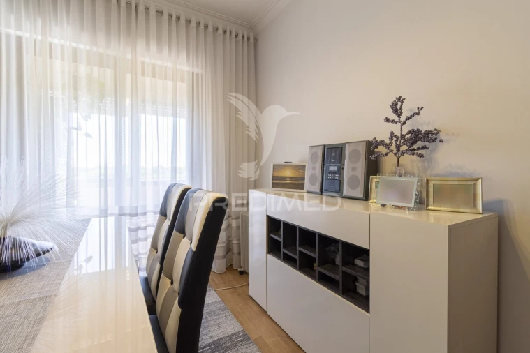 Apartamento T3 para Venda em Almada, Cova da Piedade, Pragal e Cacilhas Foto 22