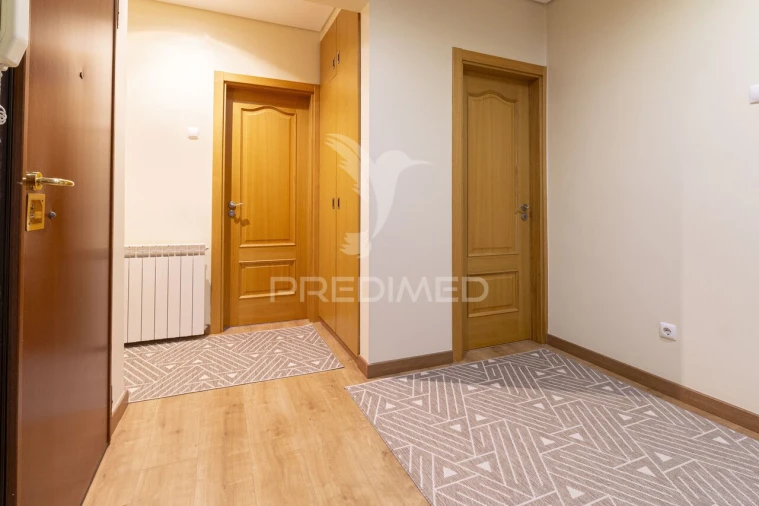 Apartamento T3 para Venda em Almada, Cova da Piedade, Pragal e Cacilhas Foto 8