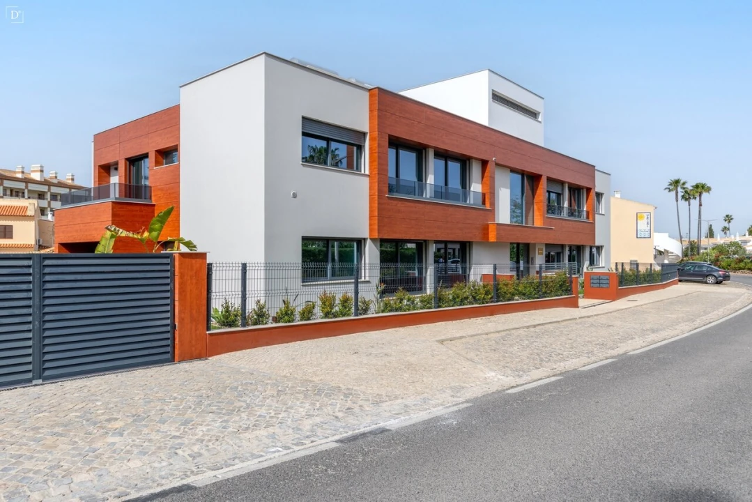 Apartamento T3 para Venda em Quarteira Foto 38