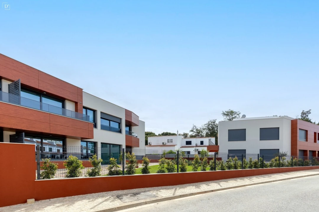 Apartamento T3 para Venda em Quarteira Foto 43