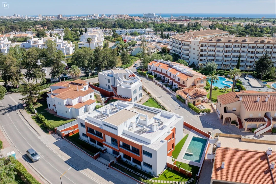 Apartamento T3 para Venda em Quarteira Foto 12