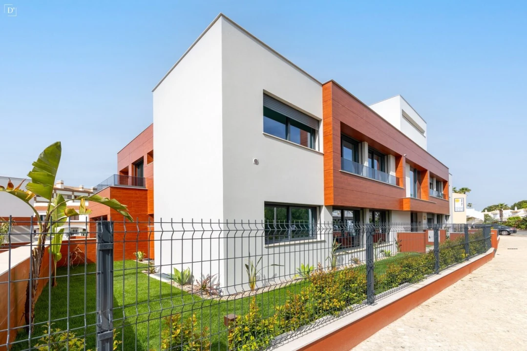 Apartamento T3 para Venda em Quarteira Foto 40