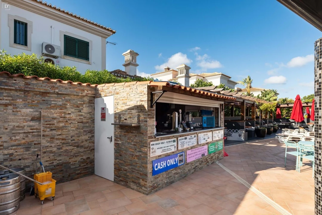 Loja para Venda em Albufeira e Olhos de Água Foto 12
