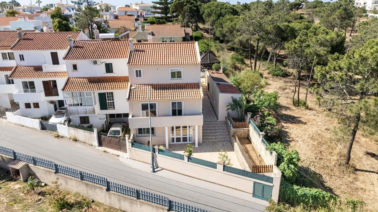 Moradia T3 para Venda em Albufeira e Olhos de Água Foto 26
