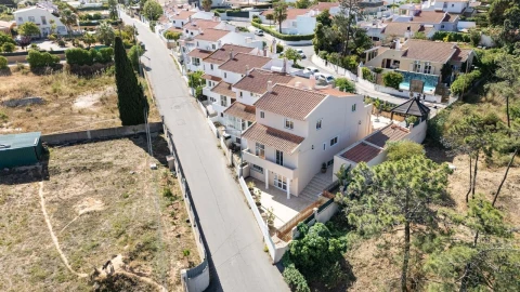 Moradia T3 para Venda em Albufeira e Olhos de Água