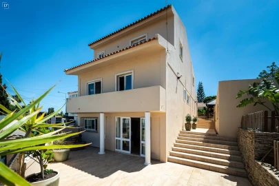 Moradia T3 para Venda em Albufeira e Olhos de Água
