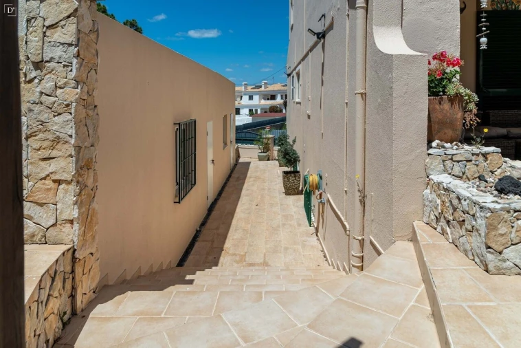 Moradia T3 para Venda em Albufeira e Olhos de Água Foto 32