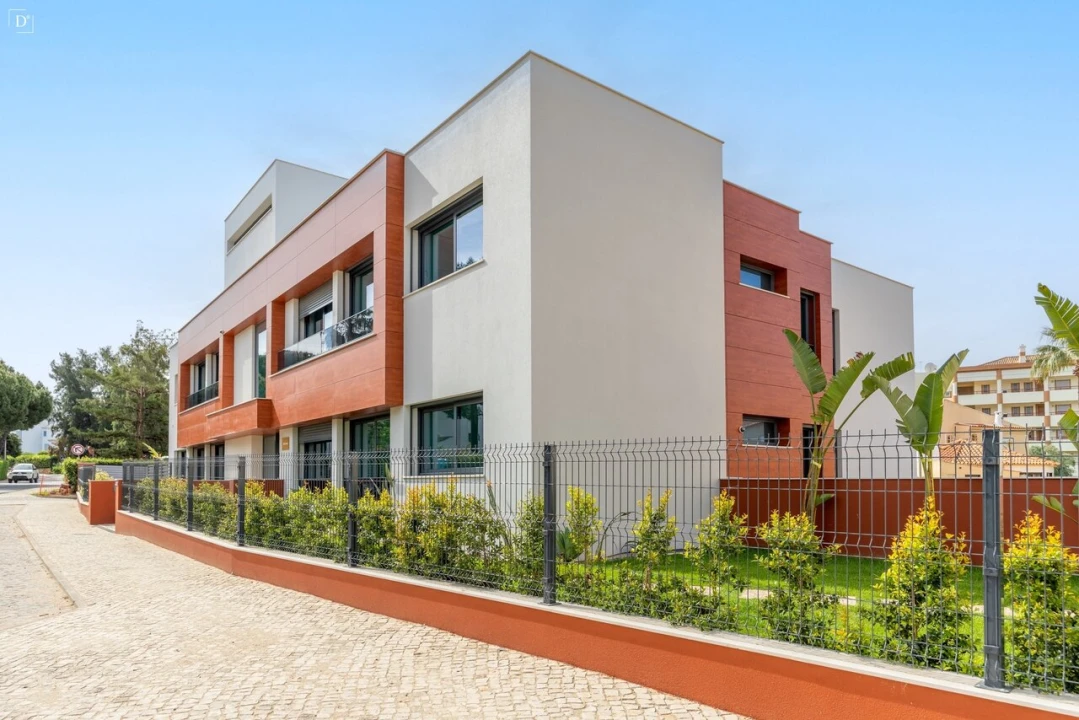 Apartamento T1 para Venda em Quarteira Foto 31