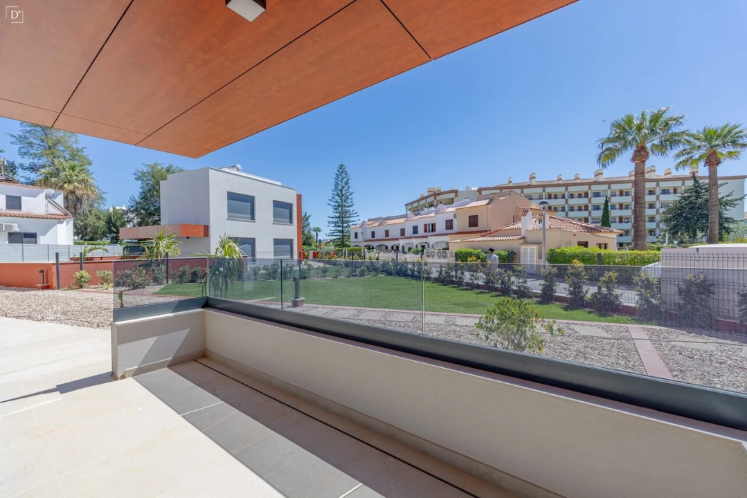 Apartamento T1 para Venda em Quarteira Foto 1