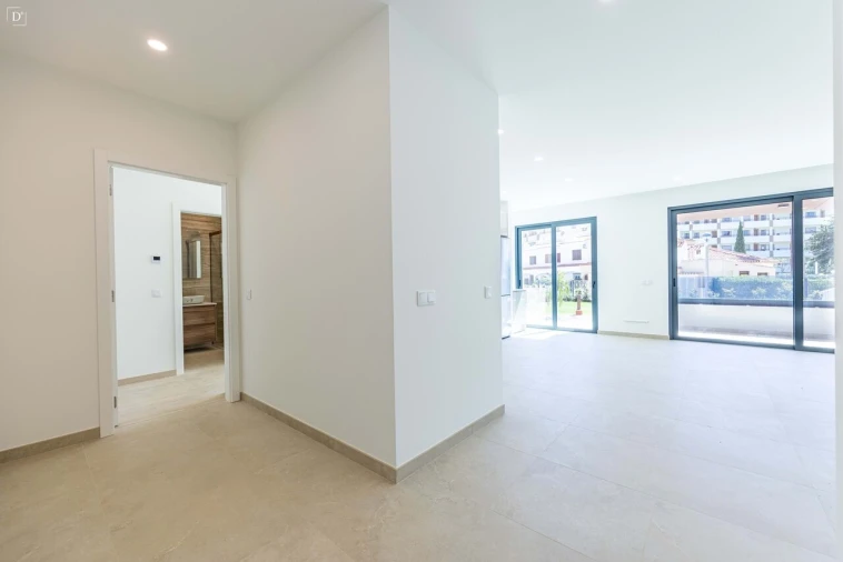Apartamento T1 para Venda em Quarteira Foto 11