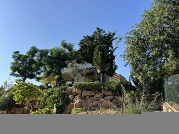 Moradia T5 para Venda em Albufeira e Olhos de Água