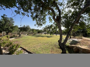 Moradia T5 para Venda em Albufeira e Olhos de Água