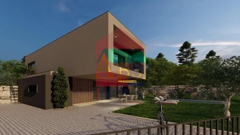 Moradia T3 para Venda em Coucieiro