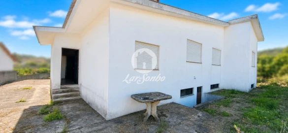 Moradia T3 para Venda em Barroselas e Carvoeiro