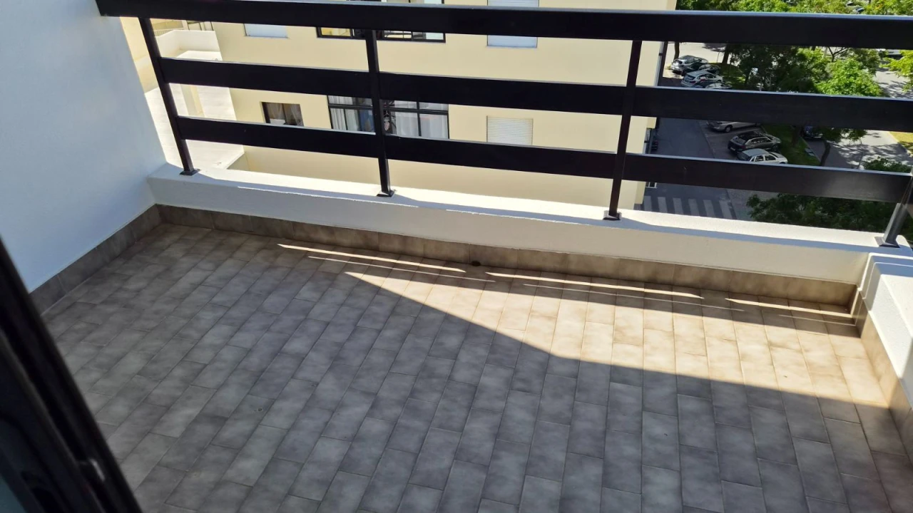 Apartamento T1 para Arrendamento férias em Quarteira Foto 4