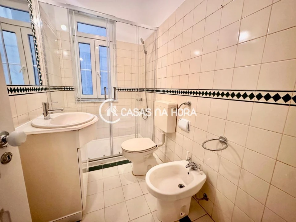 Quarto para Arrendamento em Avenidas Novas Foto 7