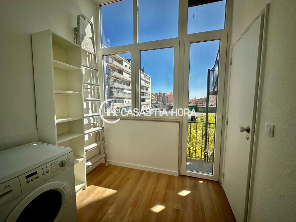 Quarto para Arrendamento em Avenidas Novas Foto 11