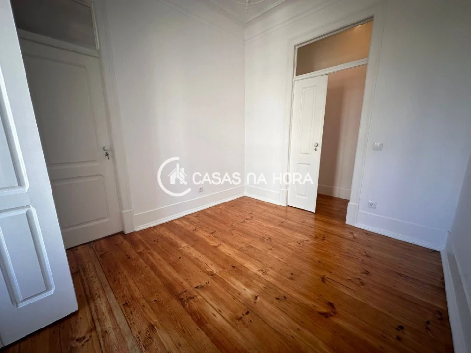 Quarto para Arrendamento em Avenidas Novas Foto 2