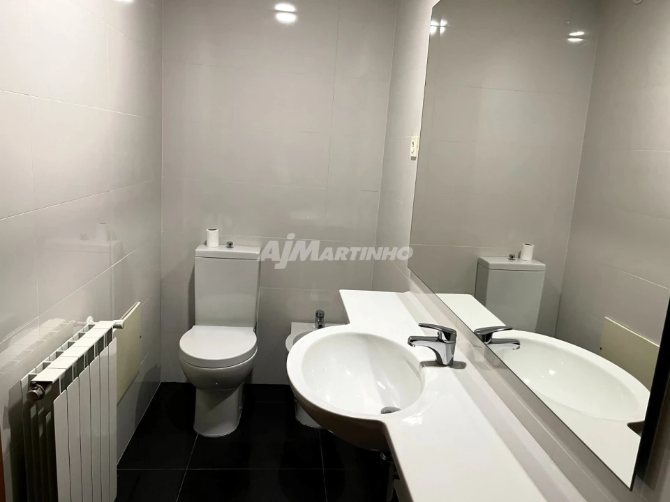 Apartamento T2 para Arrendamento em Bonfim Foto 11