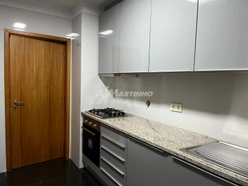 Apartamento T2 para Arrendamento em Bonfim